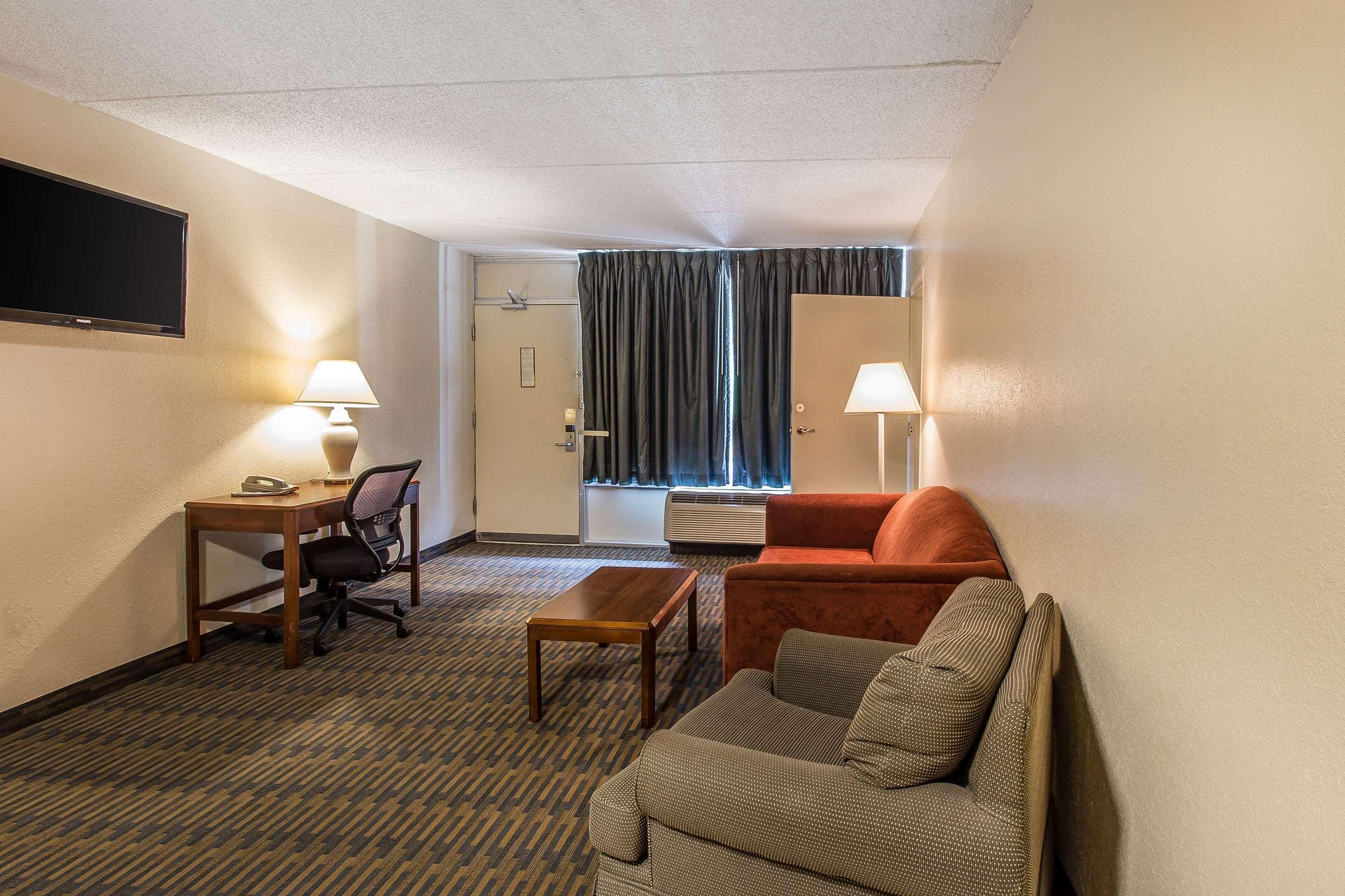 Quality Inn & Suites Easley - Greenville Exteriör bild